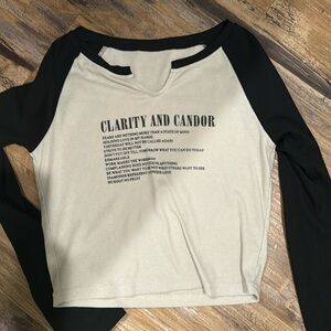 Graphic cropped long sleeve
